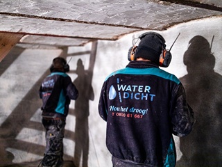 Hoe kun je voorkomen dat water via de muren of vloer de kelder binnendringt?